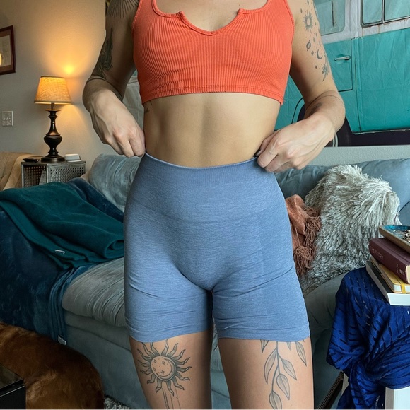 Alphalete Amplify - Picture 2 of 5